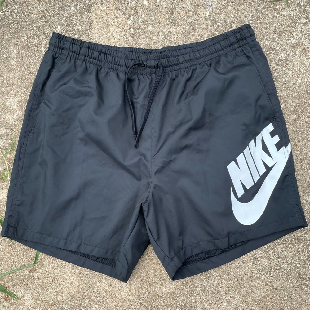 Black Nike Swoosh short - NWT